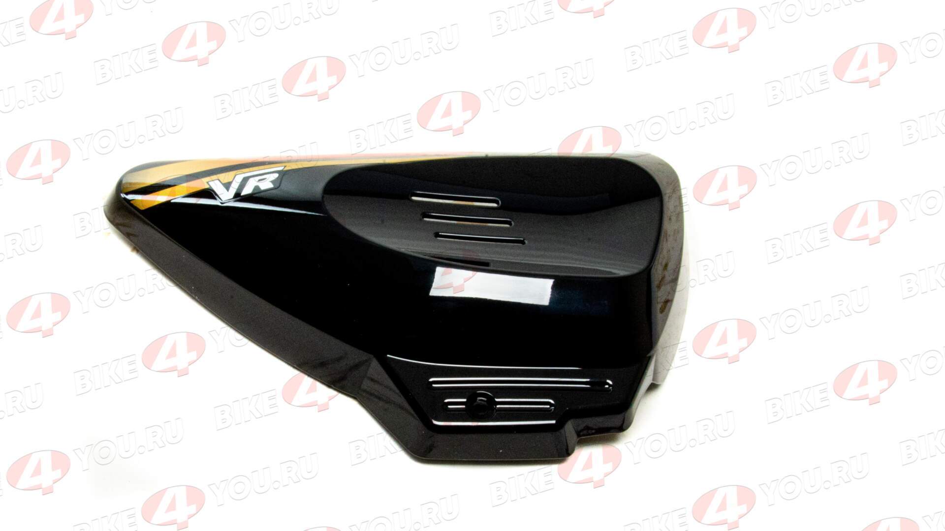 Крышка (облицовка)  правая Альфа VR  черная